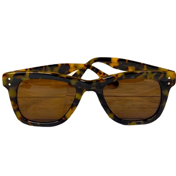 New KOMONO Women’s sunglasses Brown tortoise wayfarer - Picture 2 of 16
